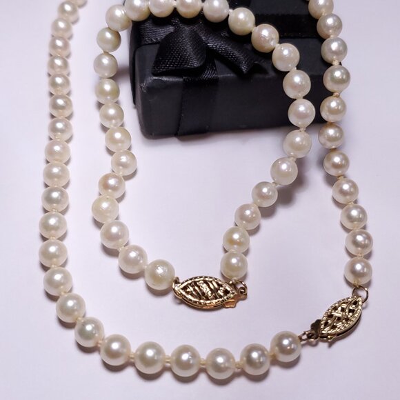 Estate 5.1mm Natural Cultured Pearl 18" &6.75" knotted 14Kt Yellow Gold Set23113 - Picture 1 of 5